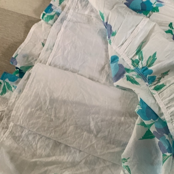 J. Crew Factory Printed V-neck smocked midi dress size 6 white blue pockets - Picture 15 of 15